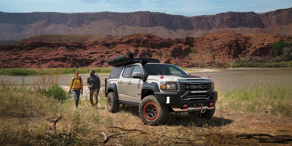 Summer Deals | GMC Canyon AT4X 2026
